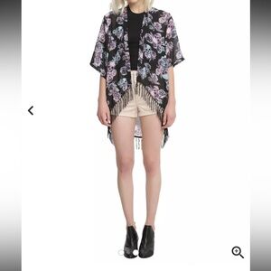 Women’s Hot Topic skull and roses kimono XL NWT